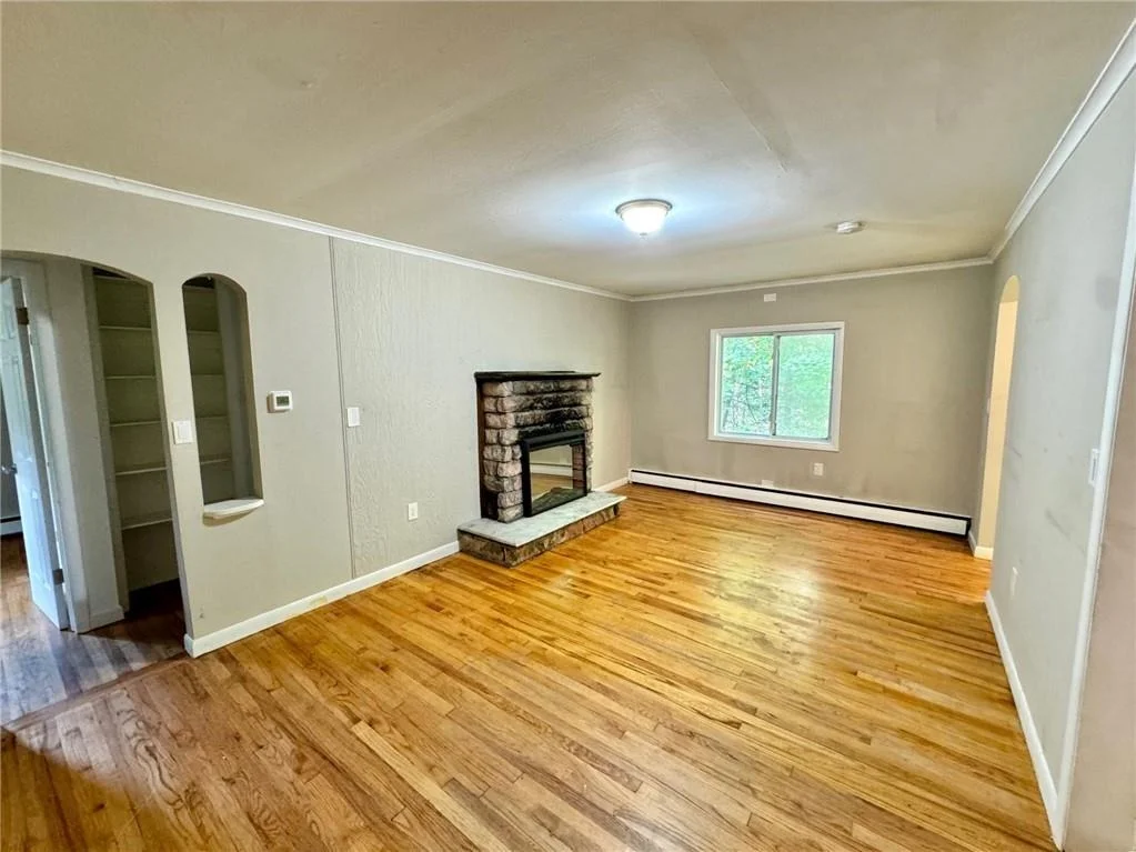 Photo of 2184 South Road