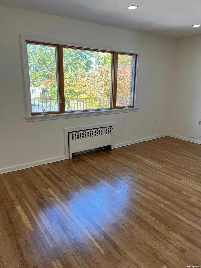 Photo of 150-34 7th Avenue