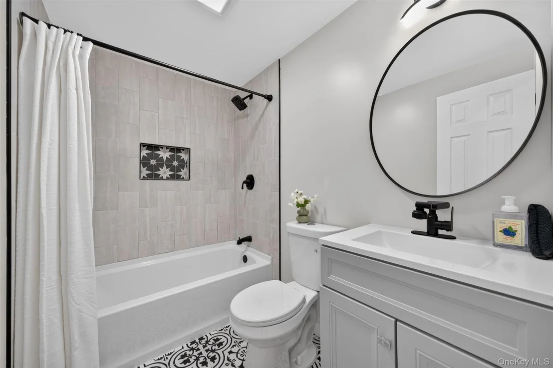 Photo of 140 Rabbit Run Road