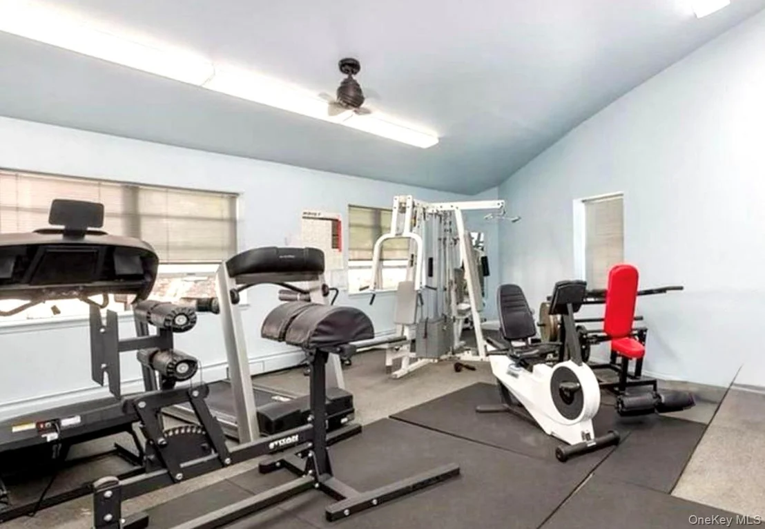 Photo of Unit 19B at 2449 Union Boulevard
