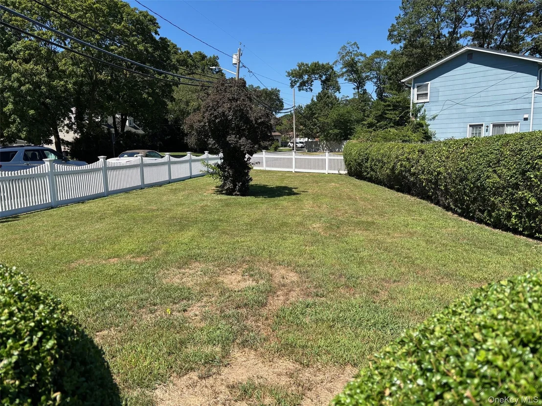 Photo of 10 13th Avenue