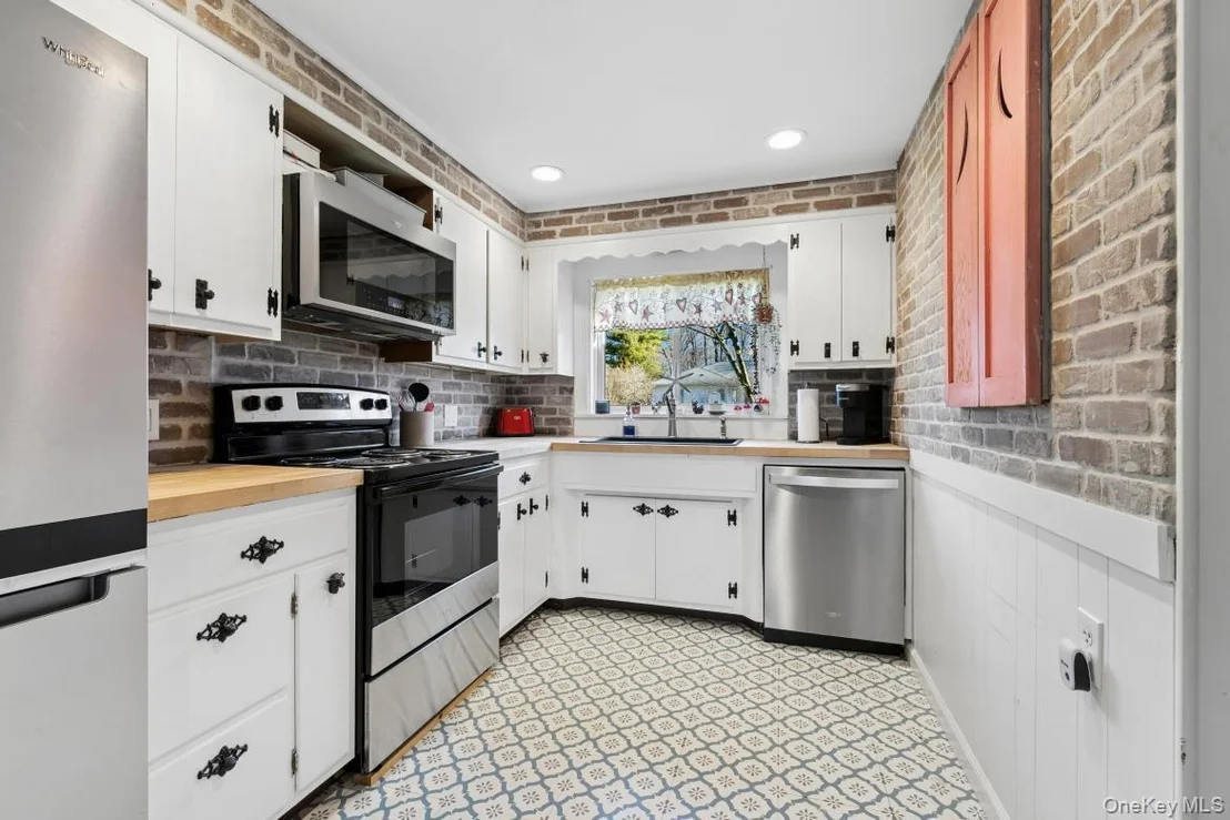 Photo of 51 Lockitt Drive