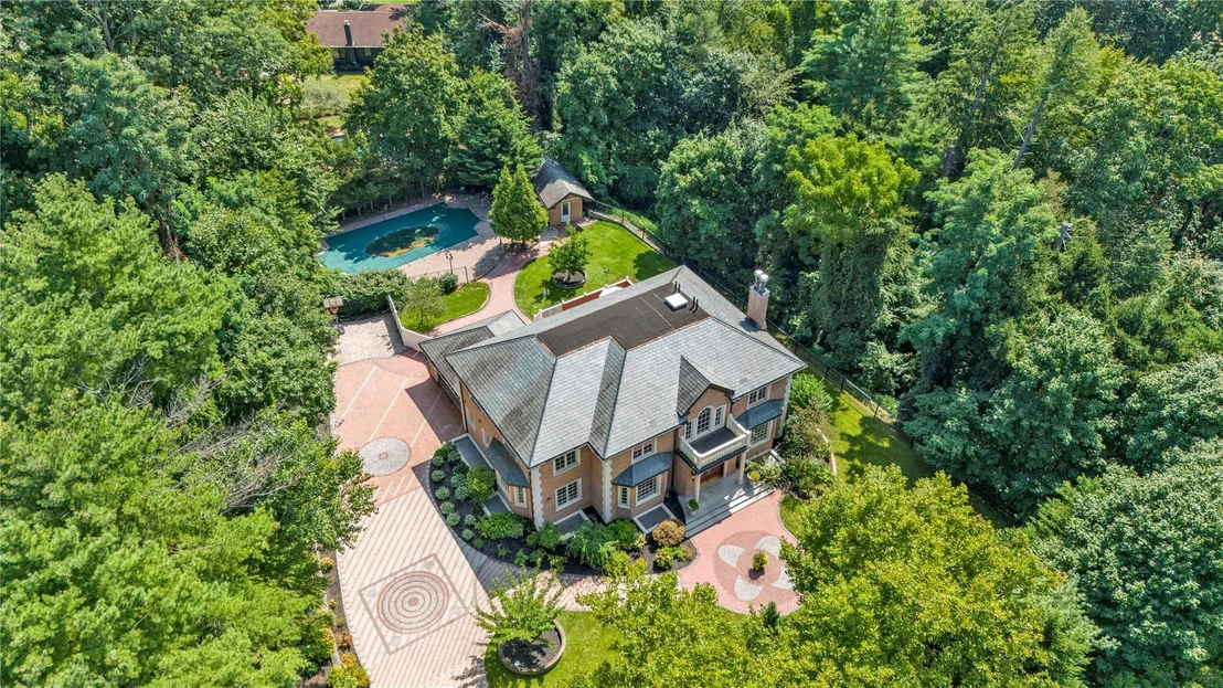 Photo of 8 Chanticlare Drive