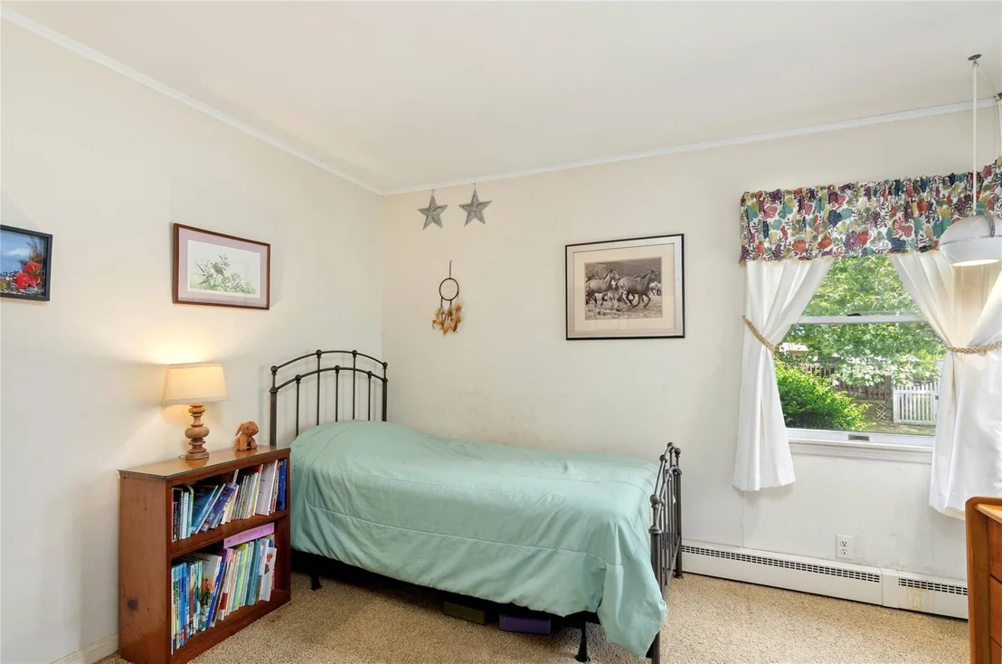 Photo of 16 Colonial Drive