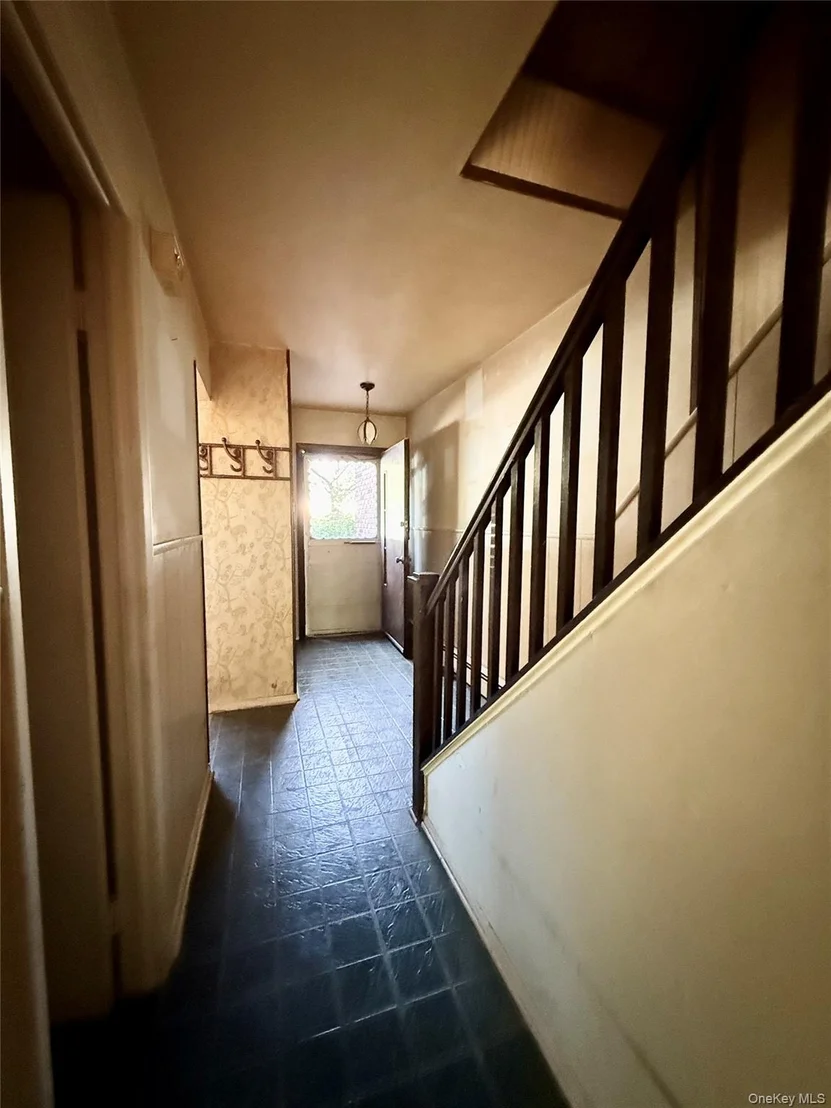 Photo of 160 Halgren Crescent
