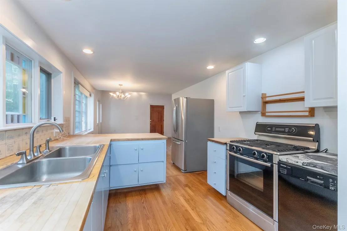 Photo of 130 Ruby Road