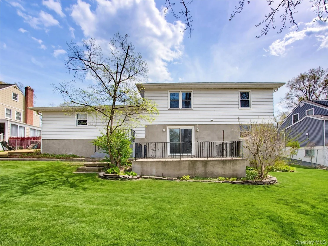 Photo of 11 Willow Drive