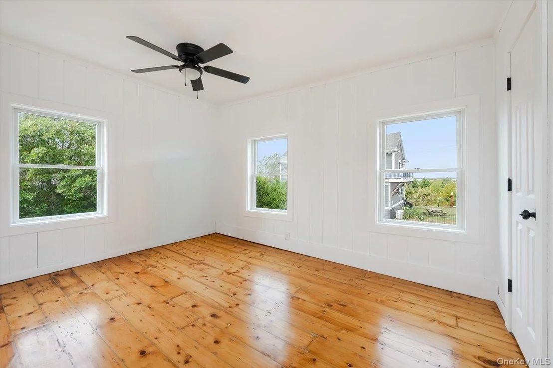 Photo of 56 Oak Beach Road