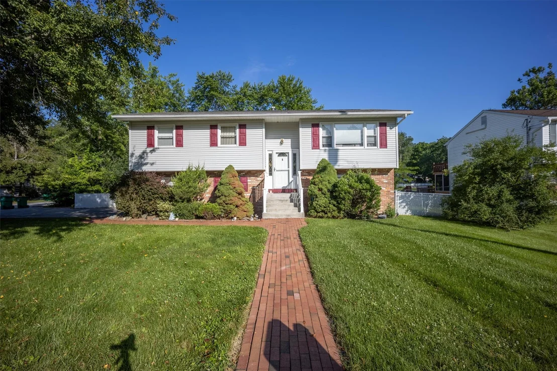 Photo of 1 Shelley Road