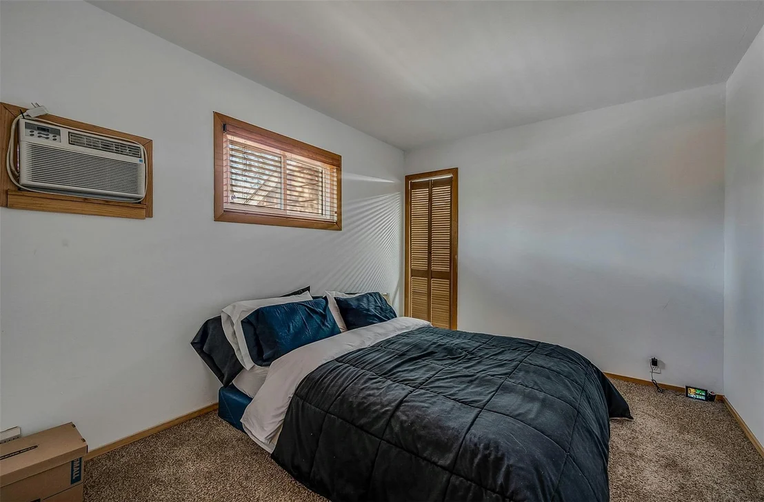 Photo of 75 Royal Avenue
