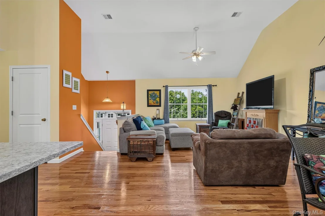 Photo of 1 Bell Way