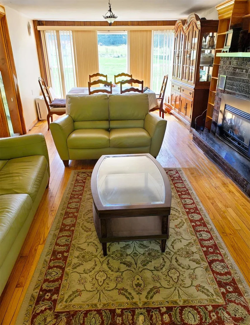 Photo of 892 Bowbell Road