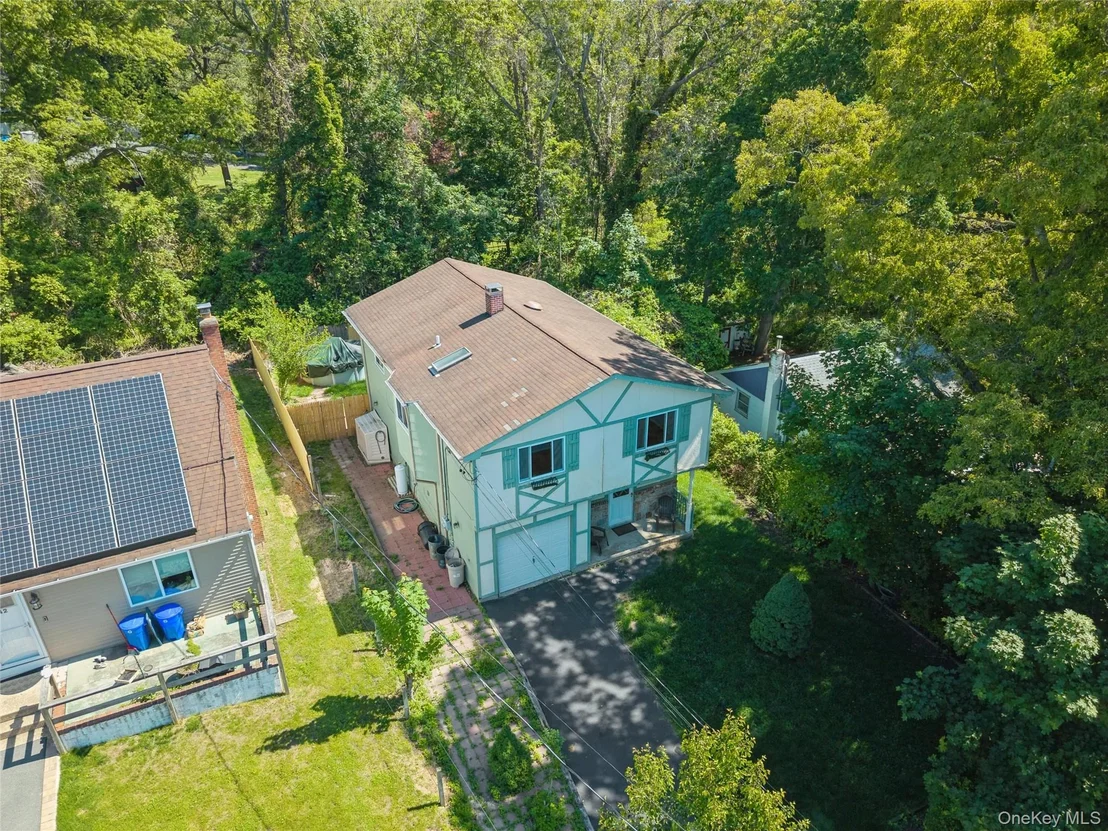 Photo of 244 Lakeside Trail