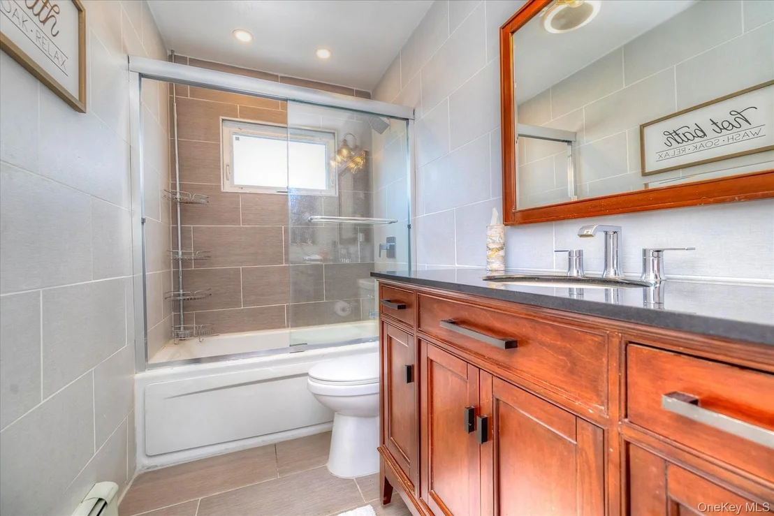 Photo of 3784 Carrel Boulevard