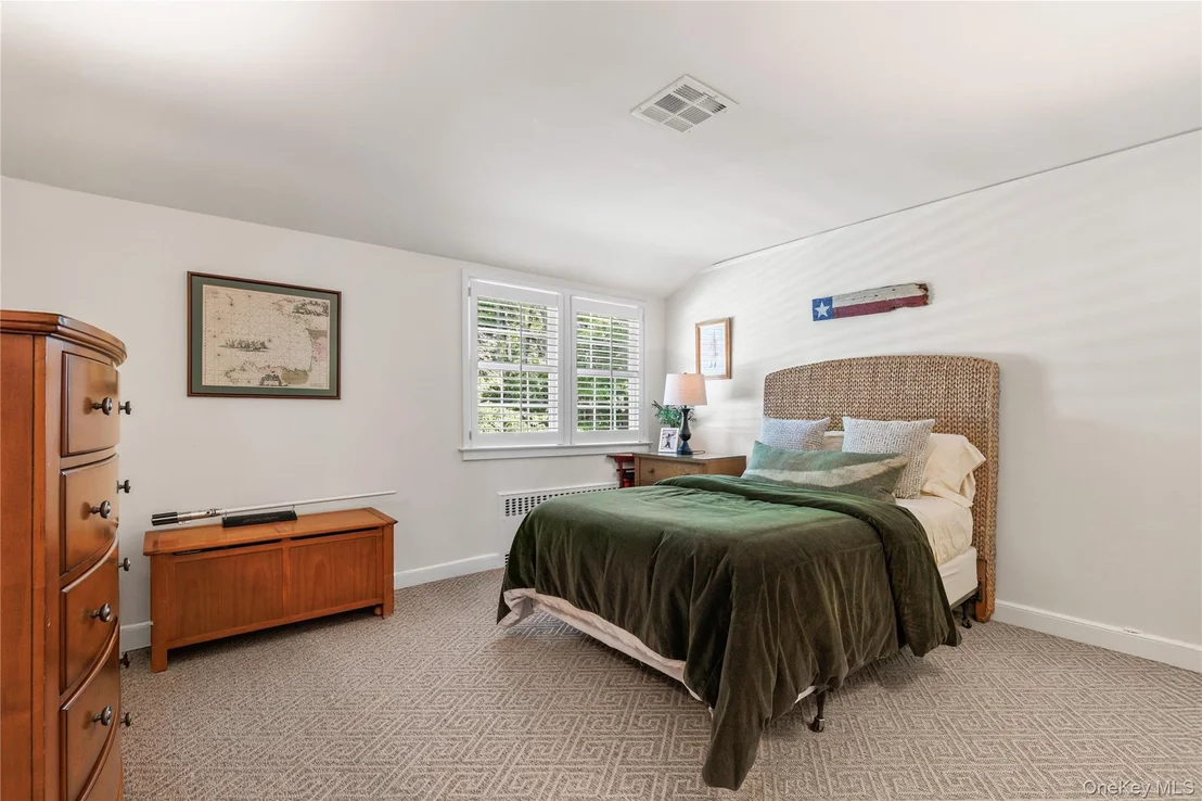 Photo of 38 Winfield Avenue