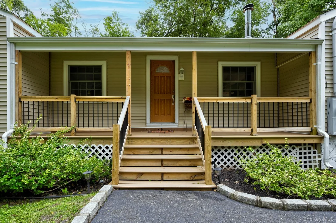 Photo of 238 Locust Drive