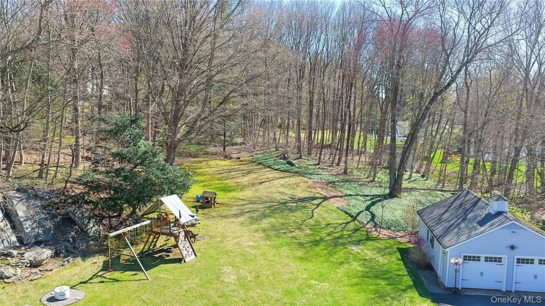 Photo of 6 Spruce Hollow
