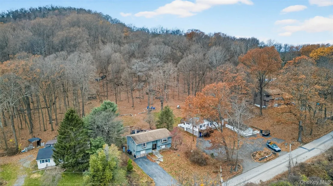 Photo of 39 Peddler Hill Road