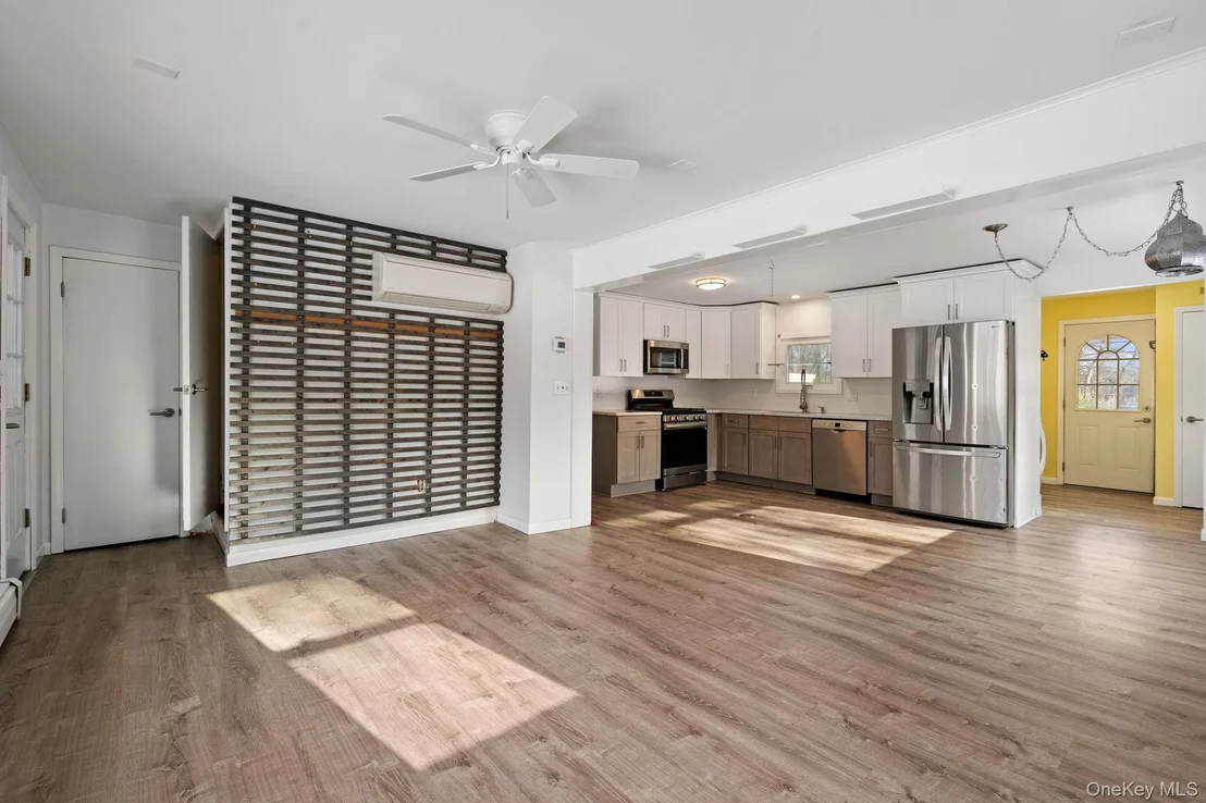 Photo of 476 Coldenham Road