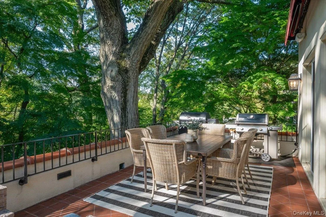 Photo of 115 Cliff Avenue