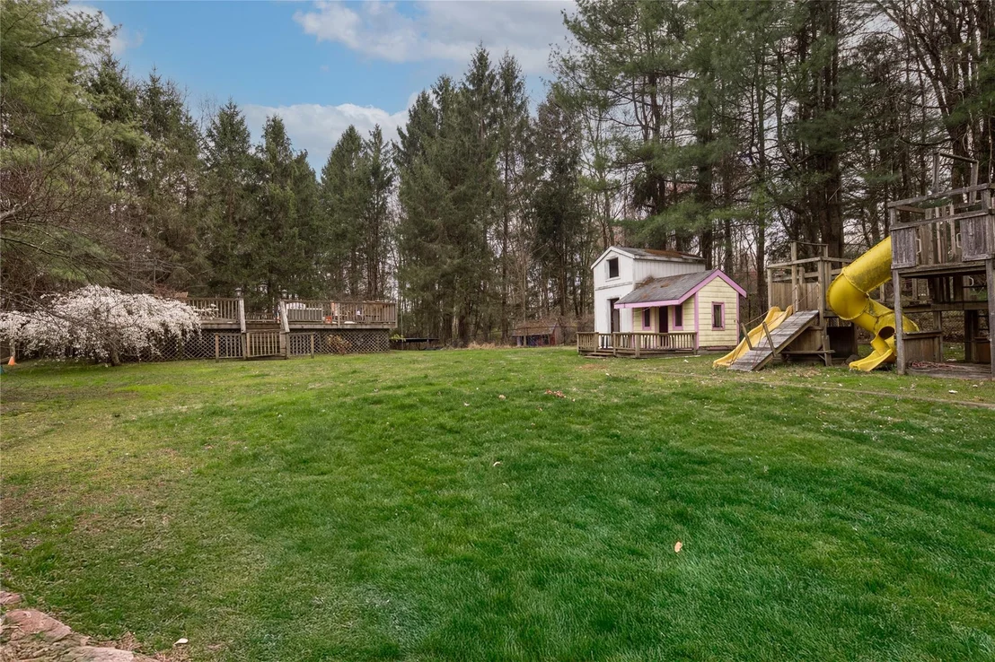 Photo of 14 Hilltop Road