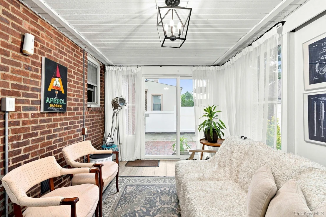 Photo of 169 Rintin Street