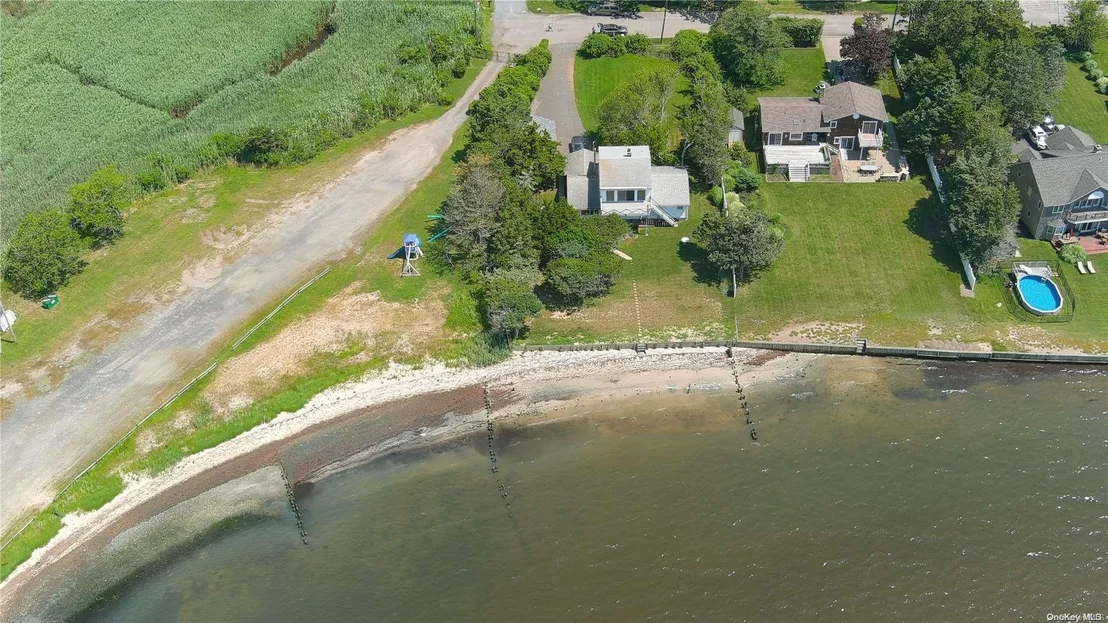 Photo of 2 Bay Road