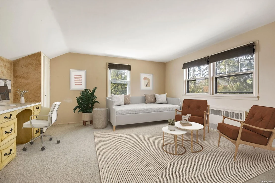 Photo of 102 Southern Parkway