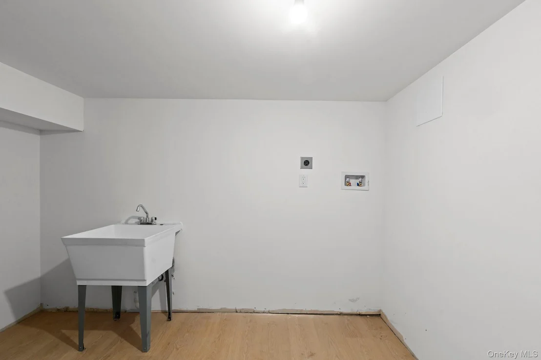 Photo of 2 Fordham Place