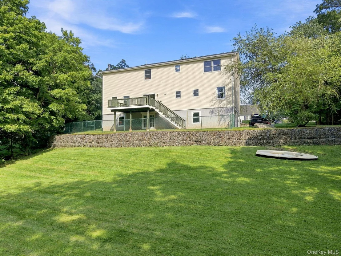 Photo of 480 Haviland Drive