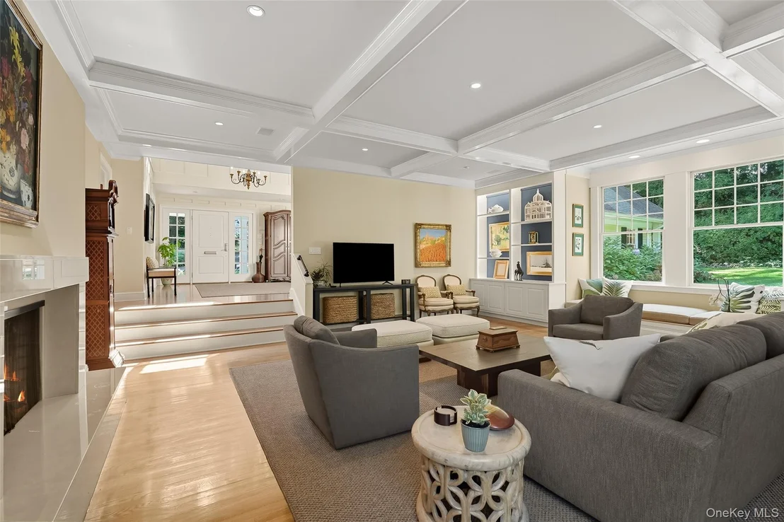 Photo of 9 Boxwood Lane