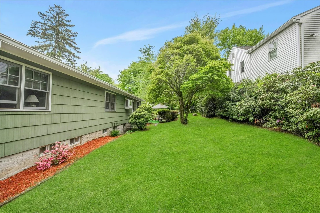 Photo of 263 Memorial Drive