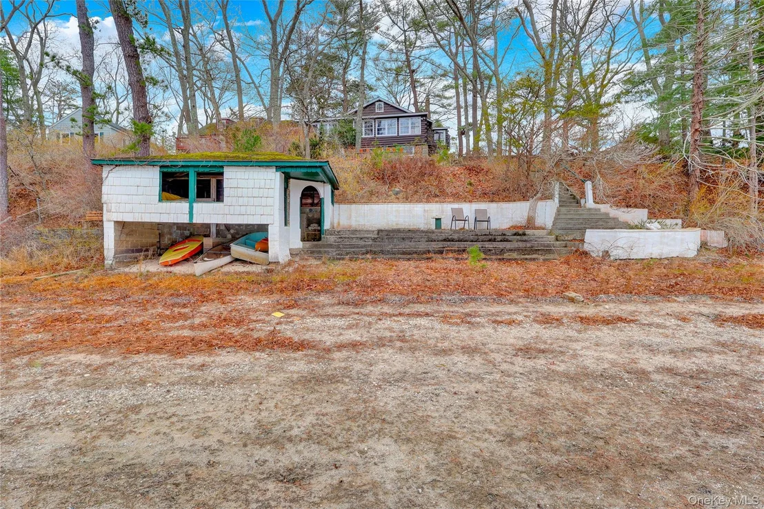 Photo of 97 Lakeside Trail