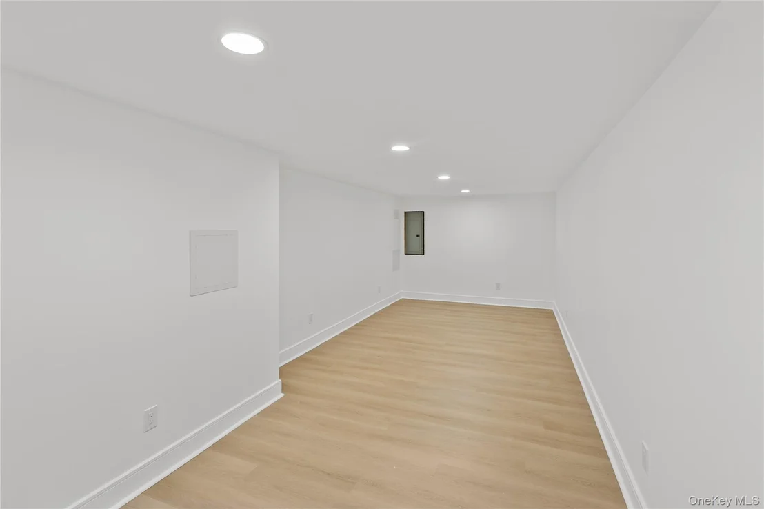 Photo of 1222 Powell Avenue