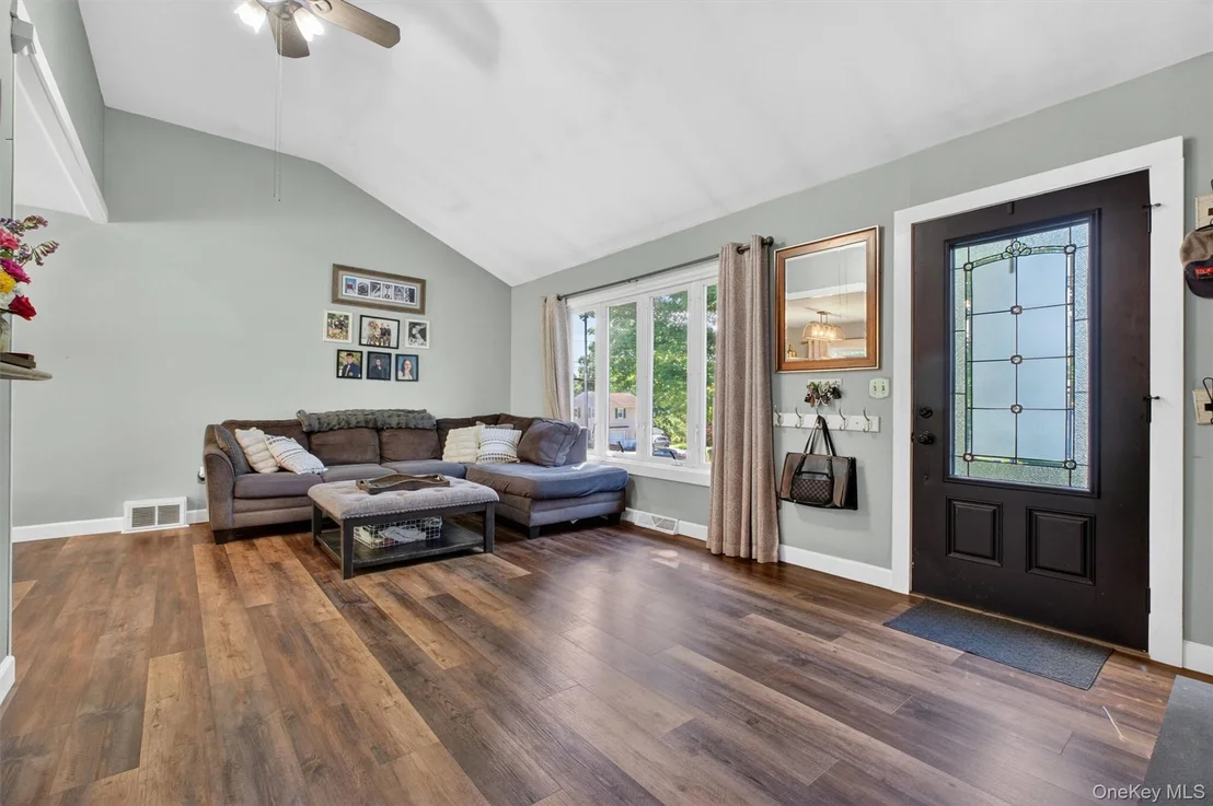 Photo of 13 Clarkview Road