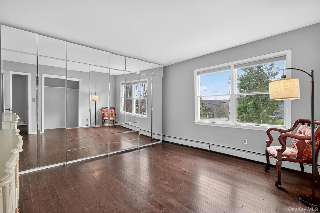 Photo of 120 Pine Tree Road