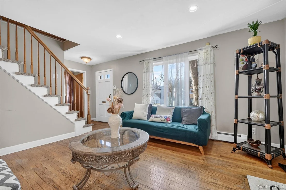 Photo of 191 Morsemere Avenue