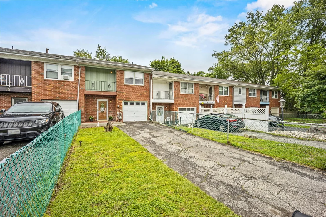 Photo of 75 Vails Gate Heights Drive