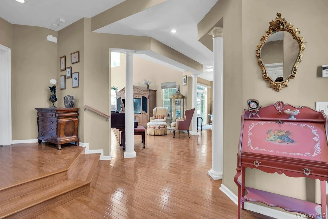 Photo of 420 Stonecrop Road