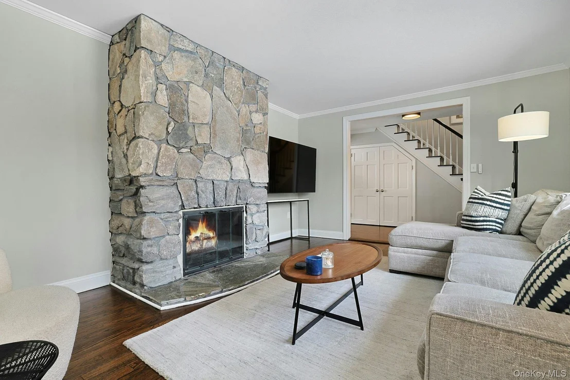 Photo of 8 Old Roaring Brook Road