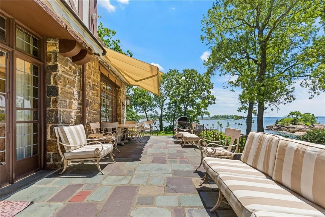 Photo of 6 Shore Road