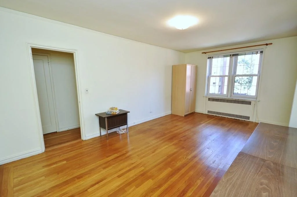 Photo of Unit 5A at 949 Palmer Road