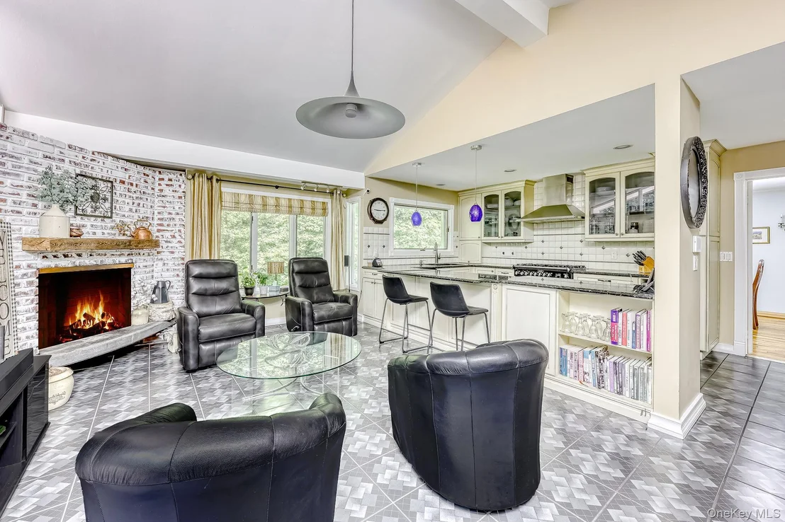 Photo of 10 Longbow Road