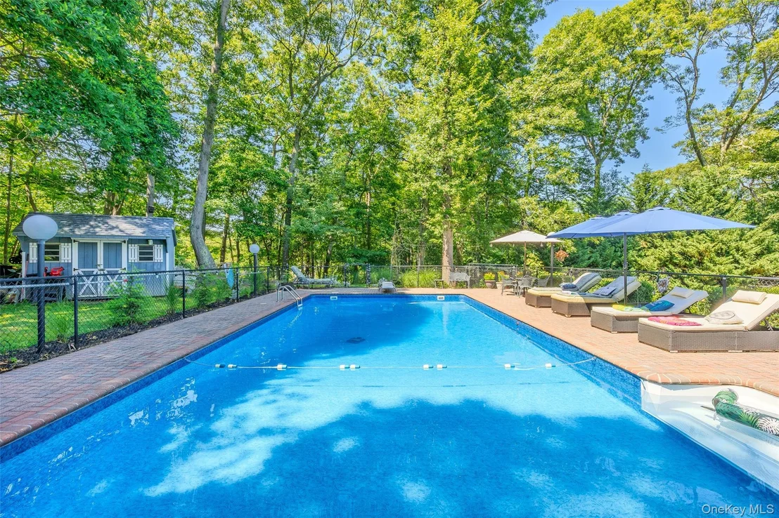 Photo of 10 Randall Road