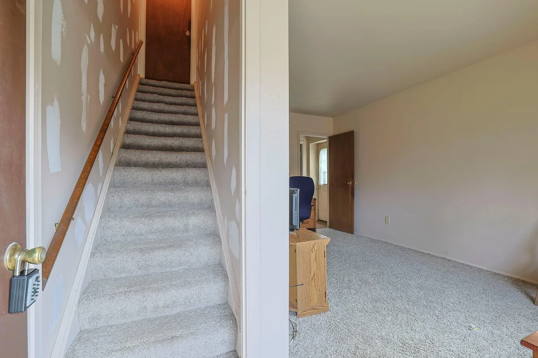 Photo of 73 Pine Avenue