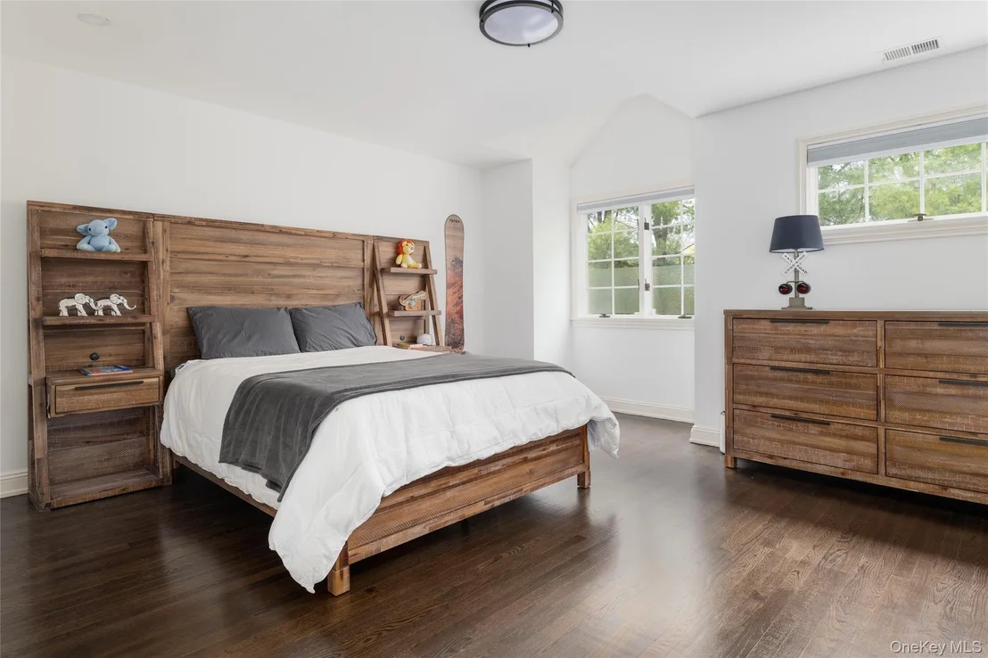 Photo of 12 Hampton Road