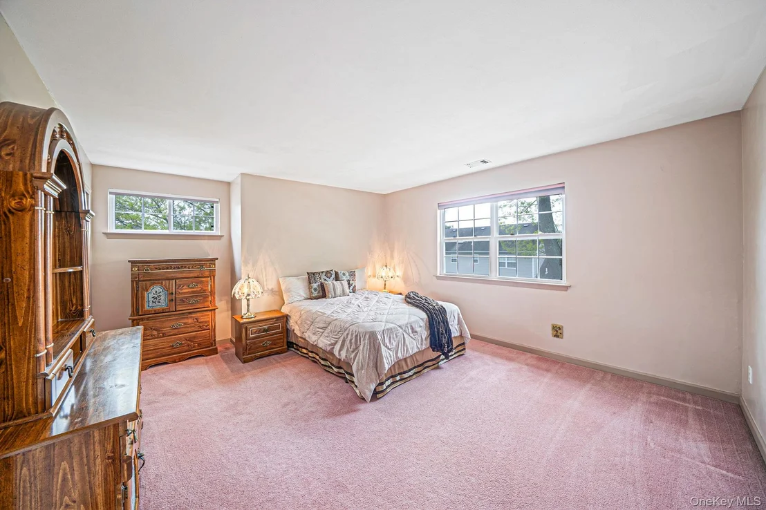 Photo of 73 Elm Avenue
