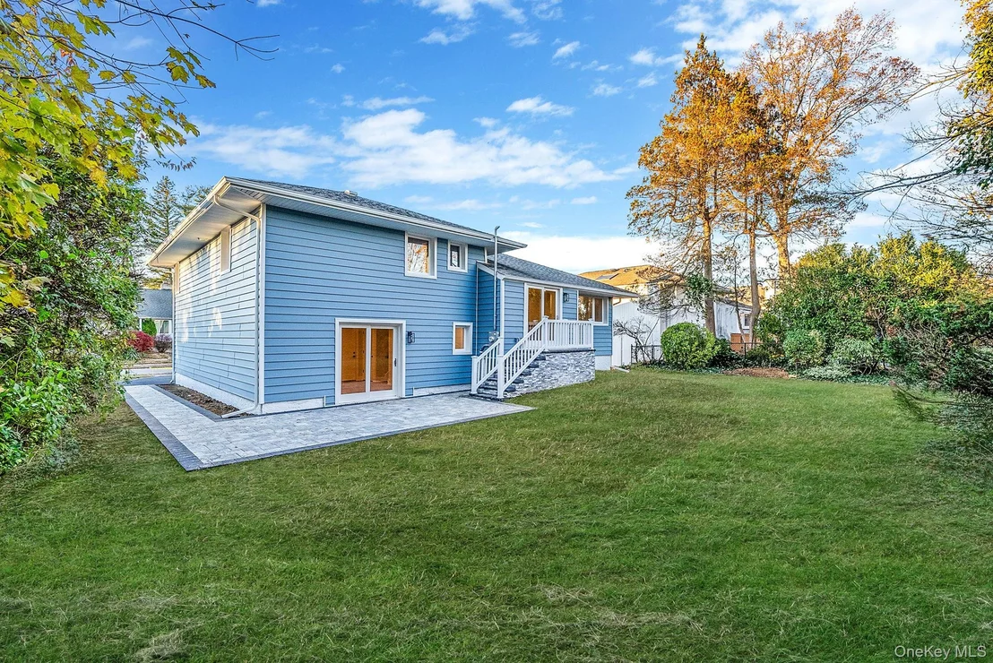 Photo of 64 Hedgerow Lane