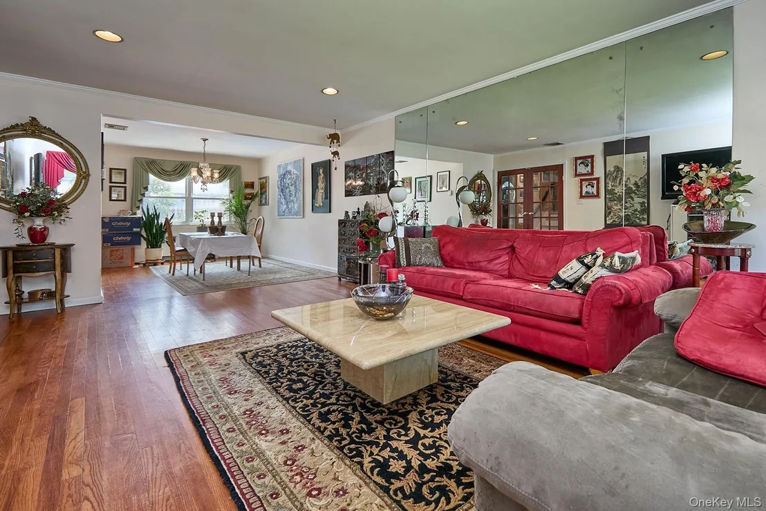 Photo of 1067 Ashley Drive
