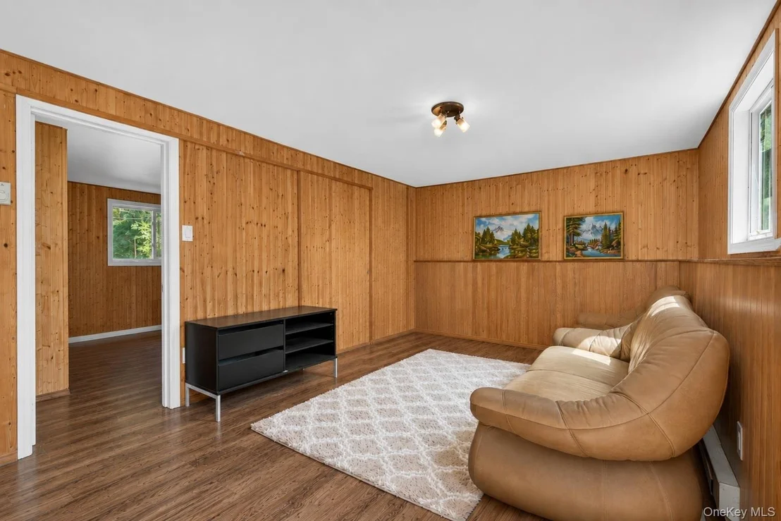 Photo of 108 Maplewood Avenue